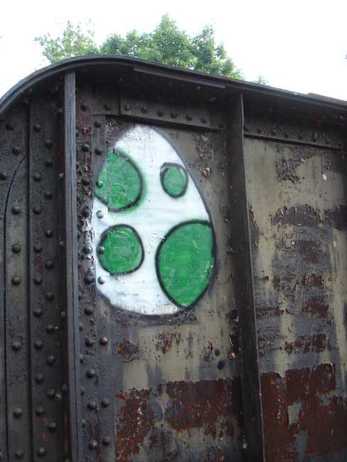 yoshi green egg graffiti art