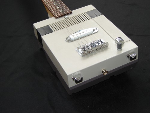 NES Guitar Image 3
